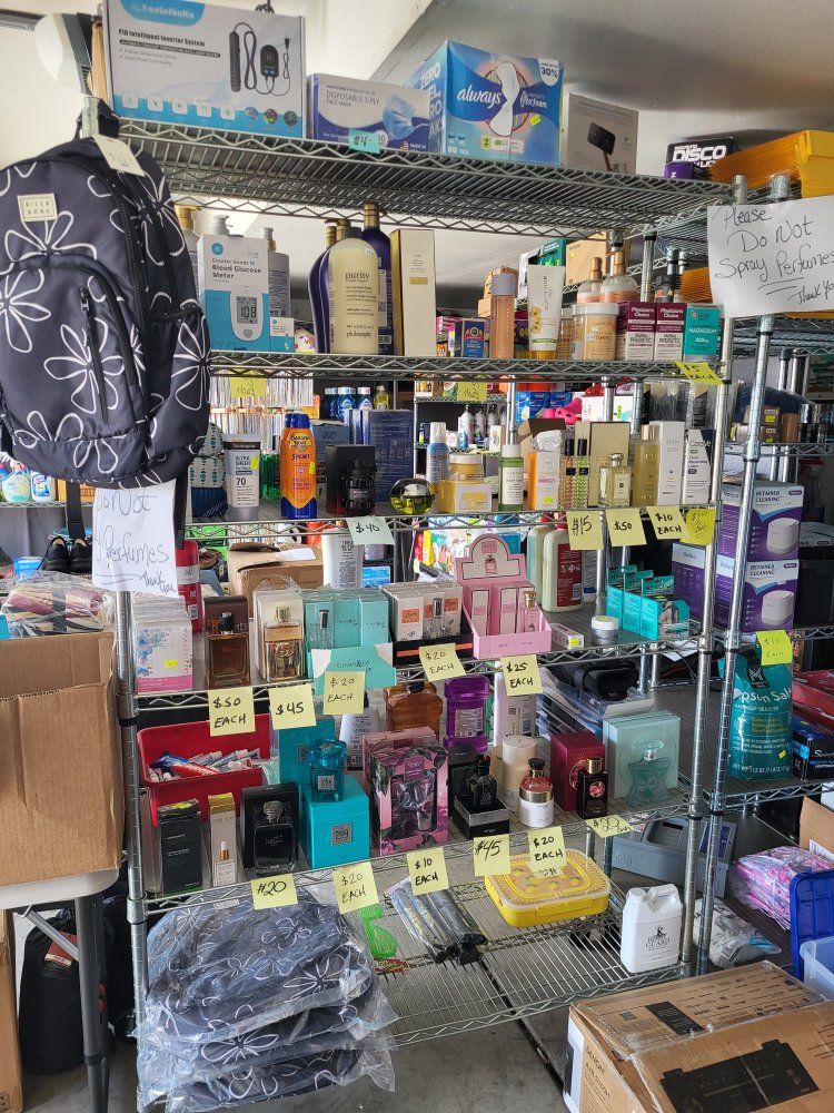 Womens Perfumes & Men's Cologne 
Gucci, Tiffany, Dior & Tom Ford 
Mych More*