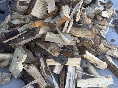 Seasoned Hardwood Firewood - Ready to Burn & Perfect for Fire Pits/Stoves