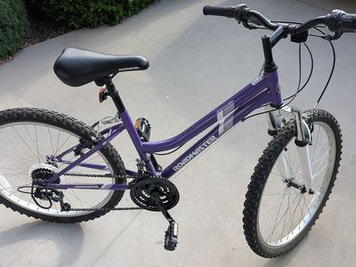 Roadmaster Granite Peak 24" Girls/Youth Mountain Bike