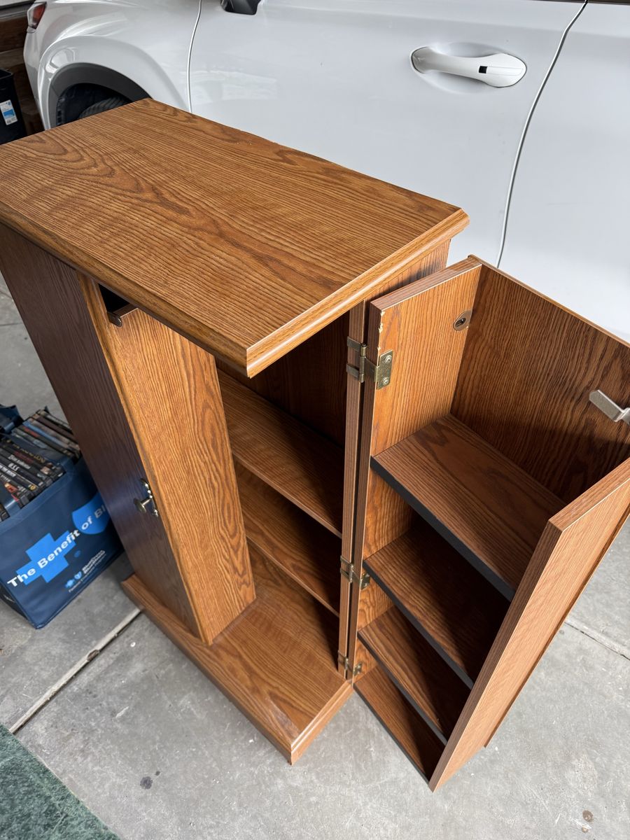 DVD/Blueray/gaming Standing Case