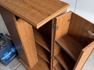 DVD/Blueray/gaming Standing Case