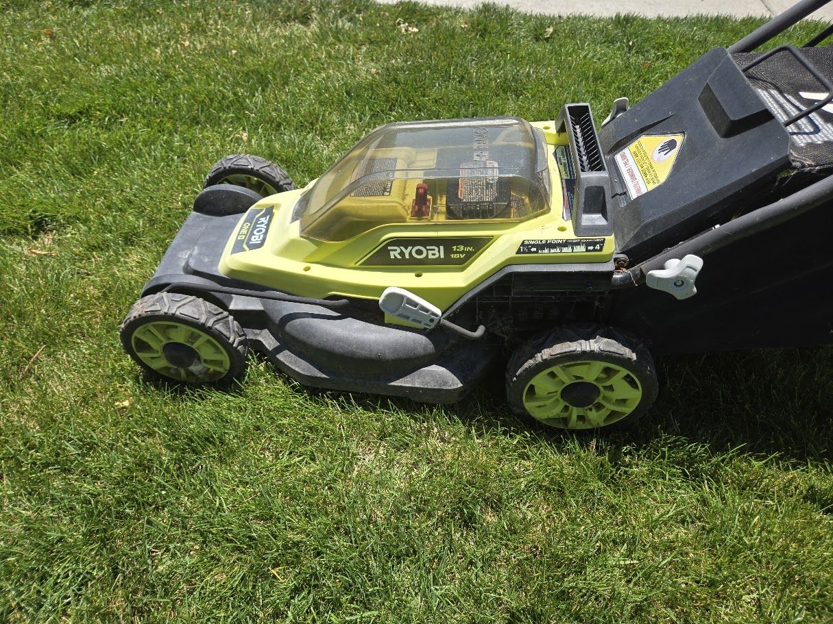 Ryobi ONE+ 13" 18V Cordless Electric Walk-Behind Lawn Mower w/ Bagging & Mulching