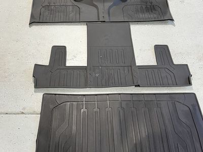 GMC Yukon XL Floor Mats