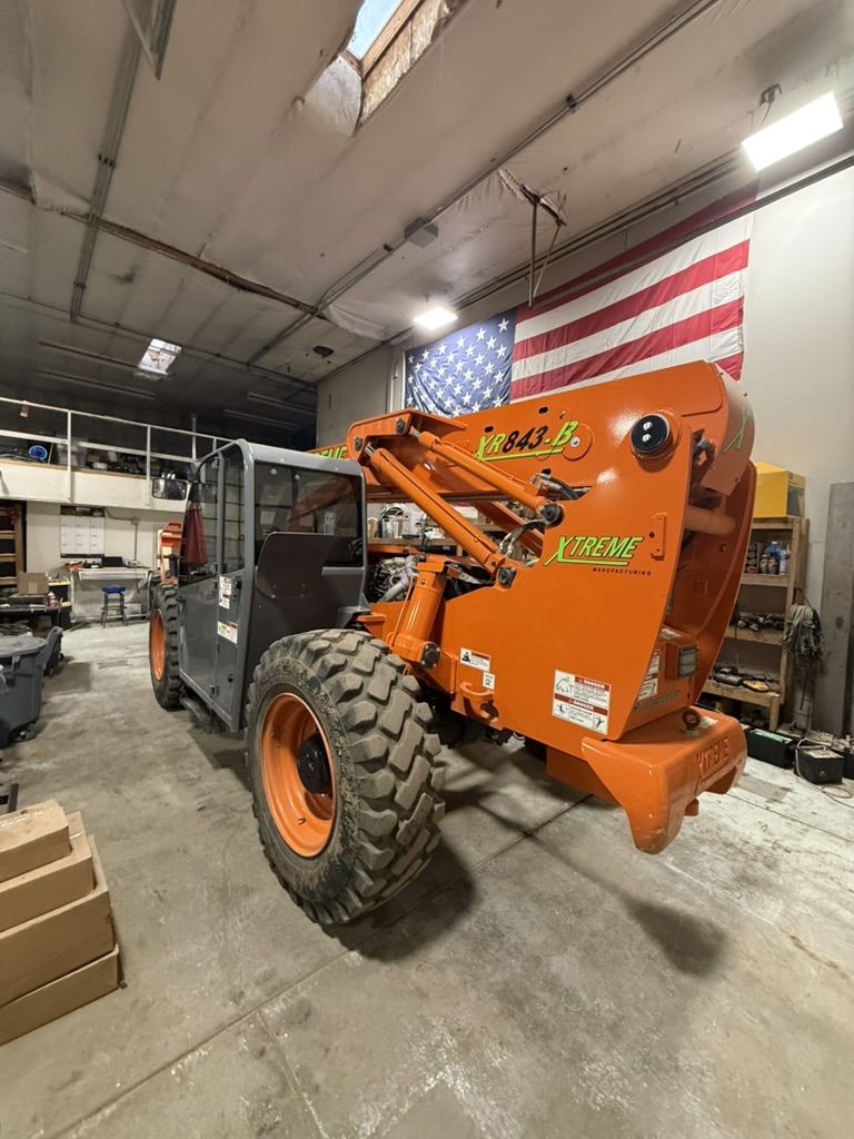 8K TELEHANDLER FOR RENT, Extreme XR843, Enclosed Cab