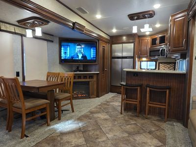 2017 Forest River Sanibel 3701 – Rear Kitchen – Like New – 42FT – New 14 Ply Tires