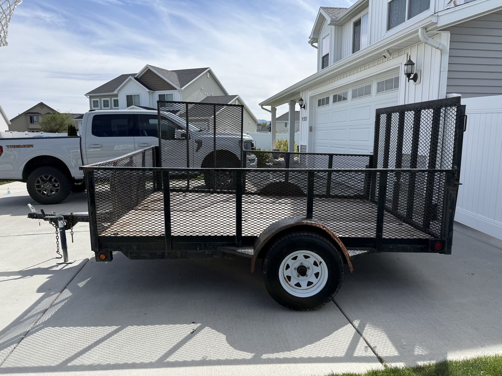 10x6 Utility Trailer – Great for Yard Work, Moves,