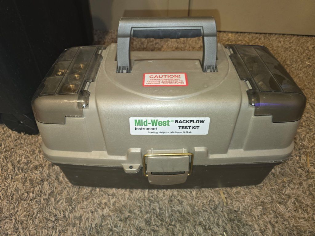 Mid-West Instrument Model 845 Backflow Test Kit with Hoses and Case