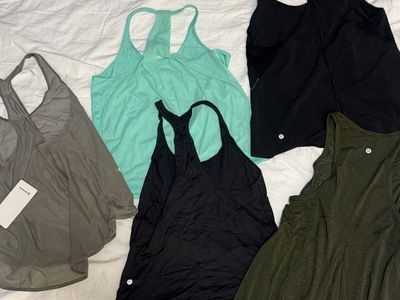 Lululemon tank tops