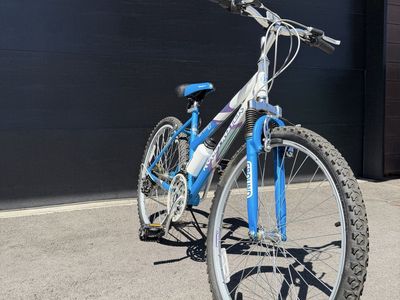 26 inches Roadmaster Bike 18 Speed