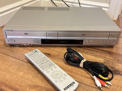 Sony SLV-D271P DVD Player / Video Cassette Recorder VCR With Remote