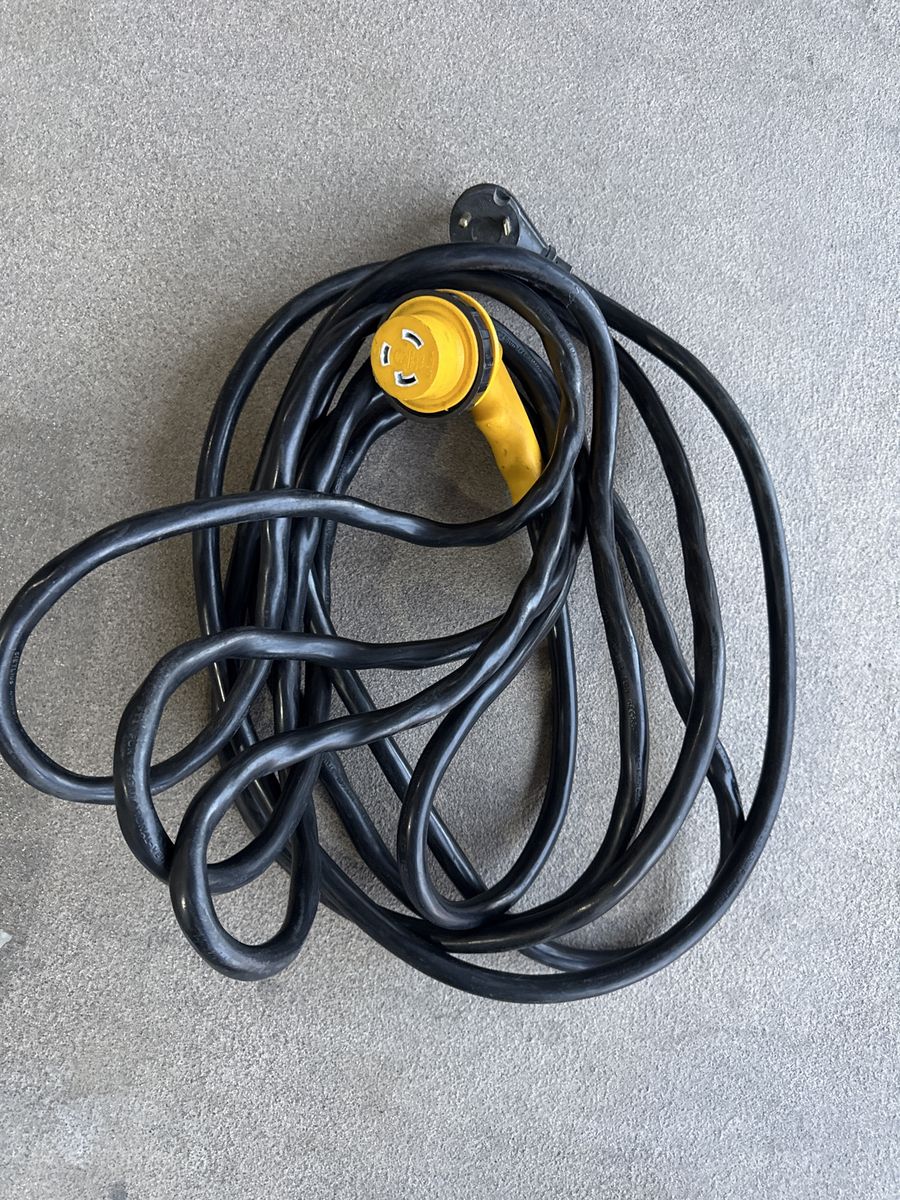 Heavy-Duty Camper/RV Power Hookup Cord 