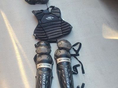catchers gear set up