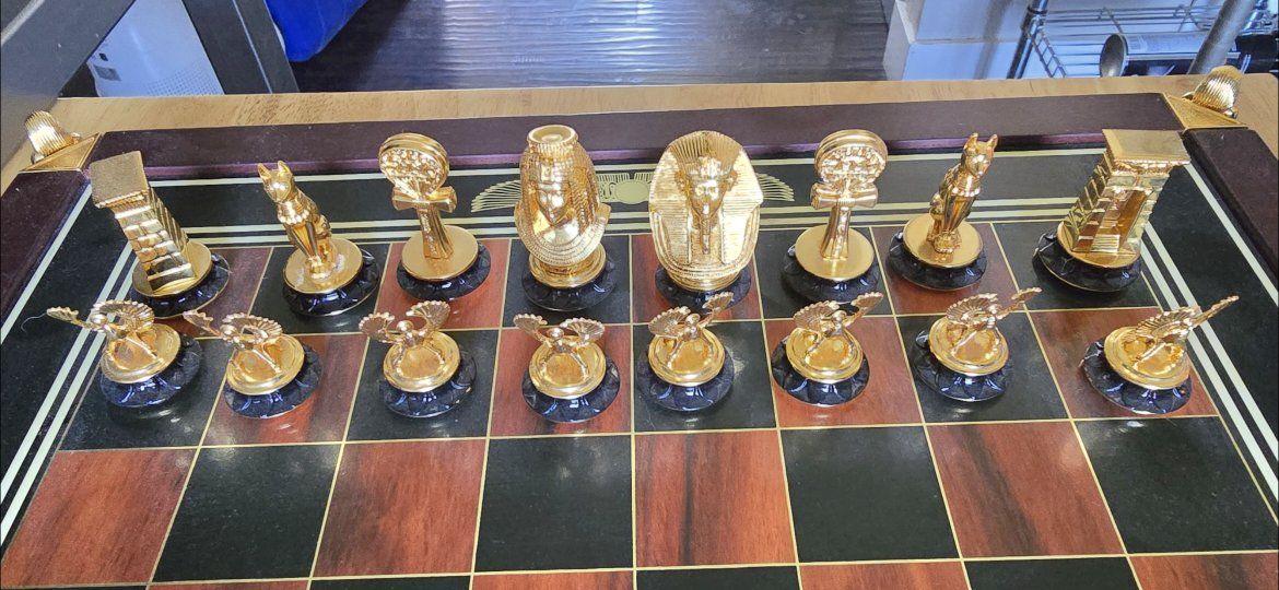 CHESS SET TUTANKHAMUN $399 luxury