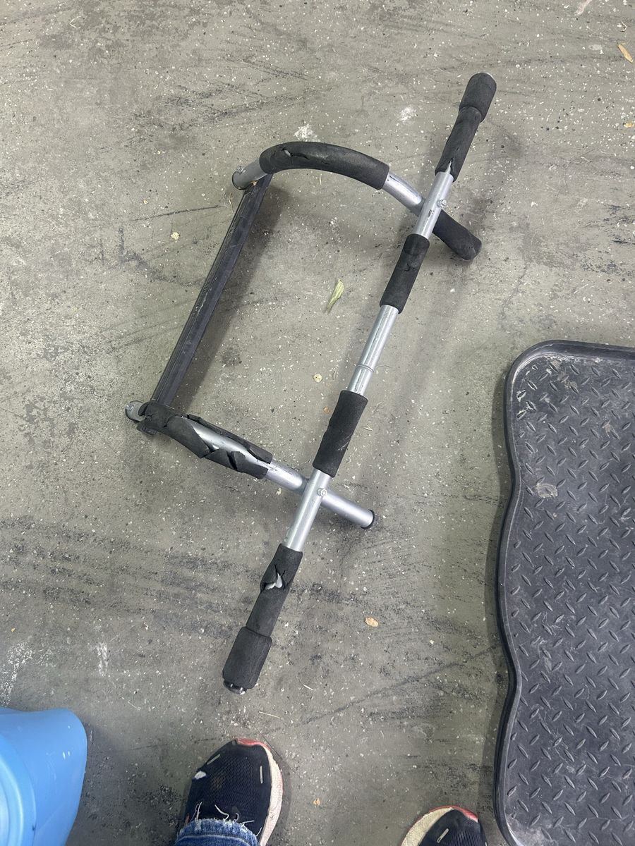 Doorway Pull-Up Bar Chin-Up Bar Upper Body Workout Home Gym Fitness Equipment