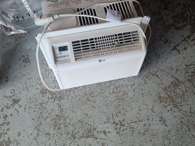 Window AC Unit