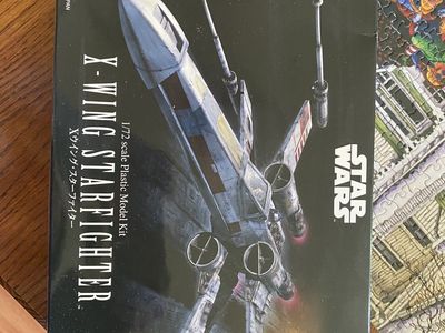 Star Wars model x-wing star fighter