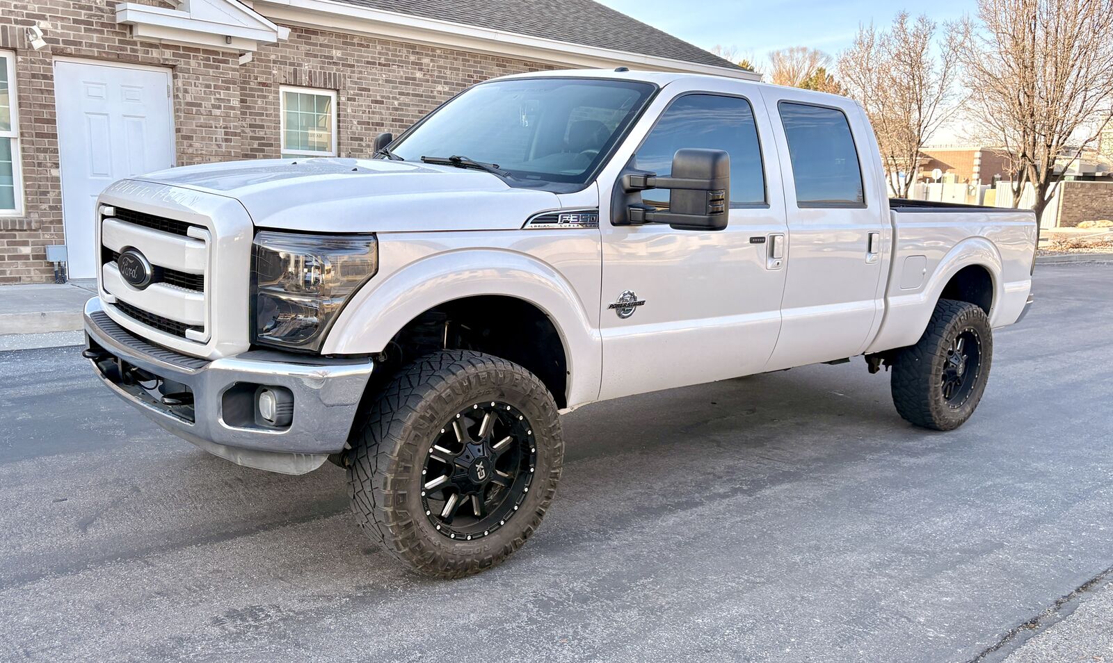 2011 FORD F350 SUPER DUTY Lariat