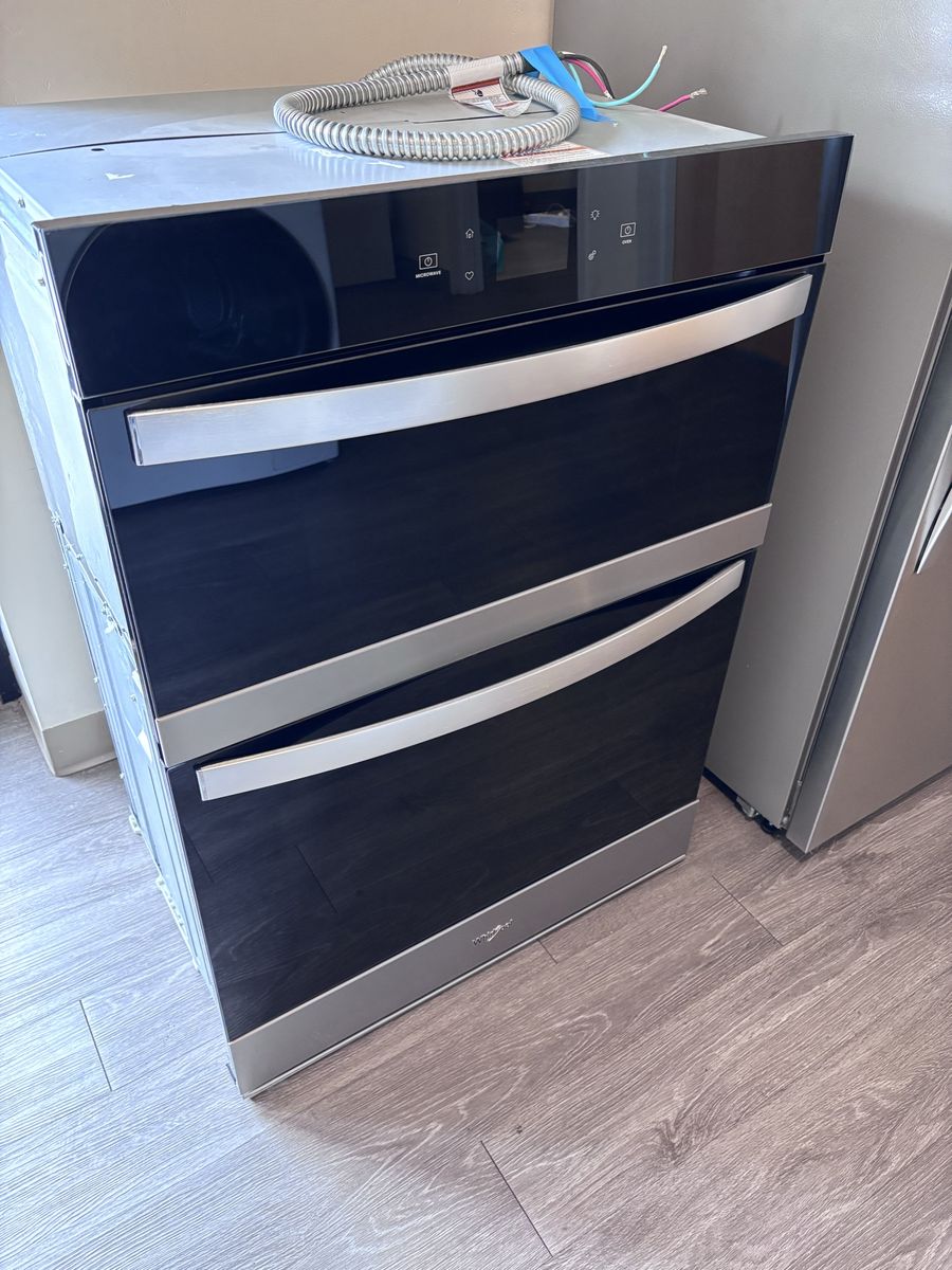 New whirlpool 30in.wall oven&microwave w/air fry