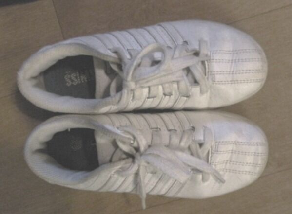 K-Swiss White Tennis Shoes Girls Size 1.