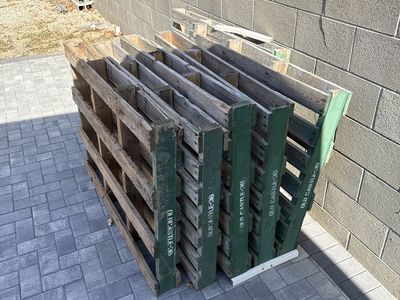 Free Pallets - no delivery