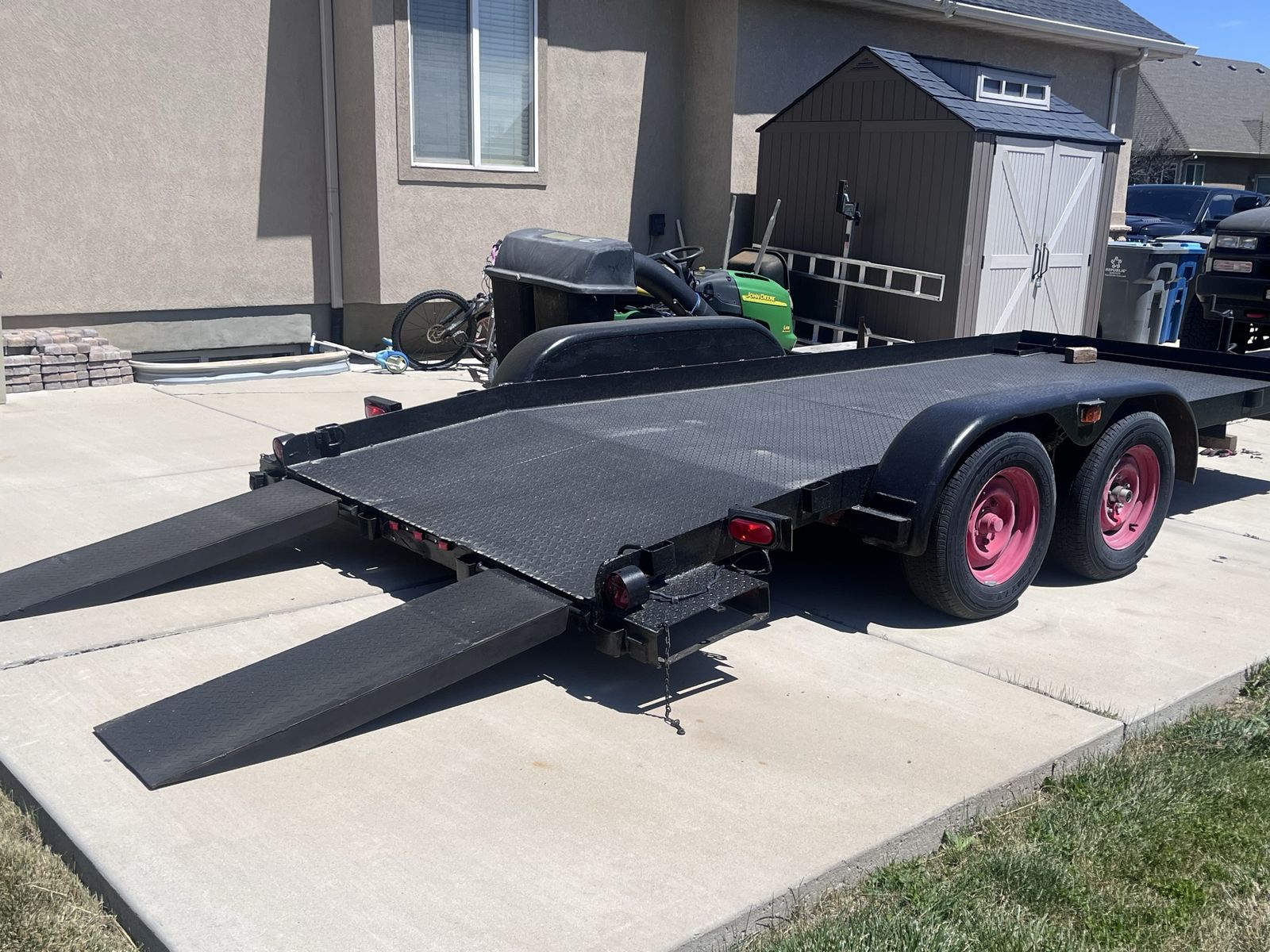 Car hauler flat bed trailer