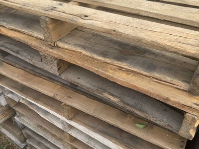 Nearly 100 Used 48x40 Pallets