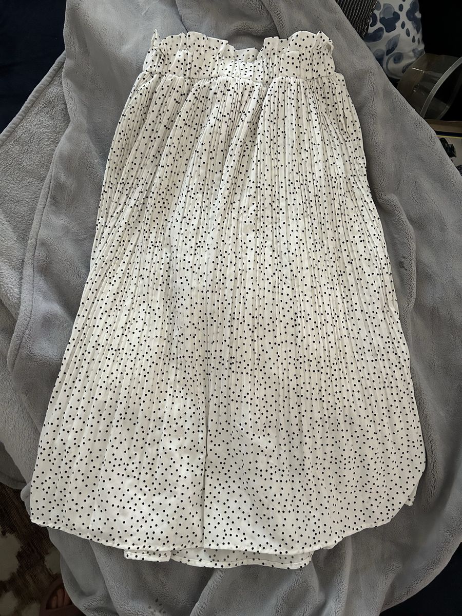 White & Black Polka Dot Pleated Skirt - 95% Polyester, 5% Spandex, Size Small