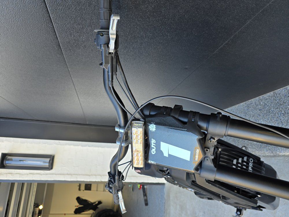Main image 4