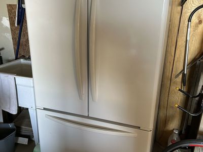 Whirlpool Gold White French Door Refrigerator with Bottom Freezer