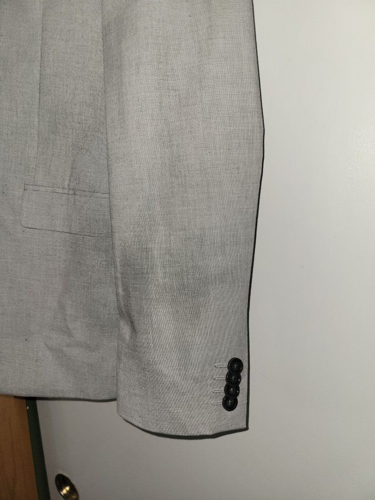 Main image 4