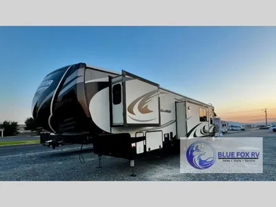 Used 2018 Thor Heartland Road Warrior 429