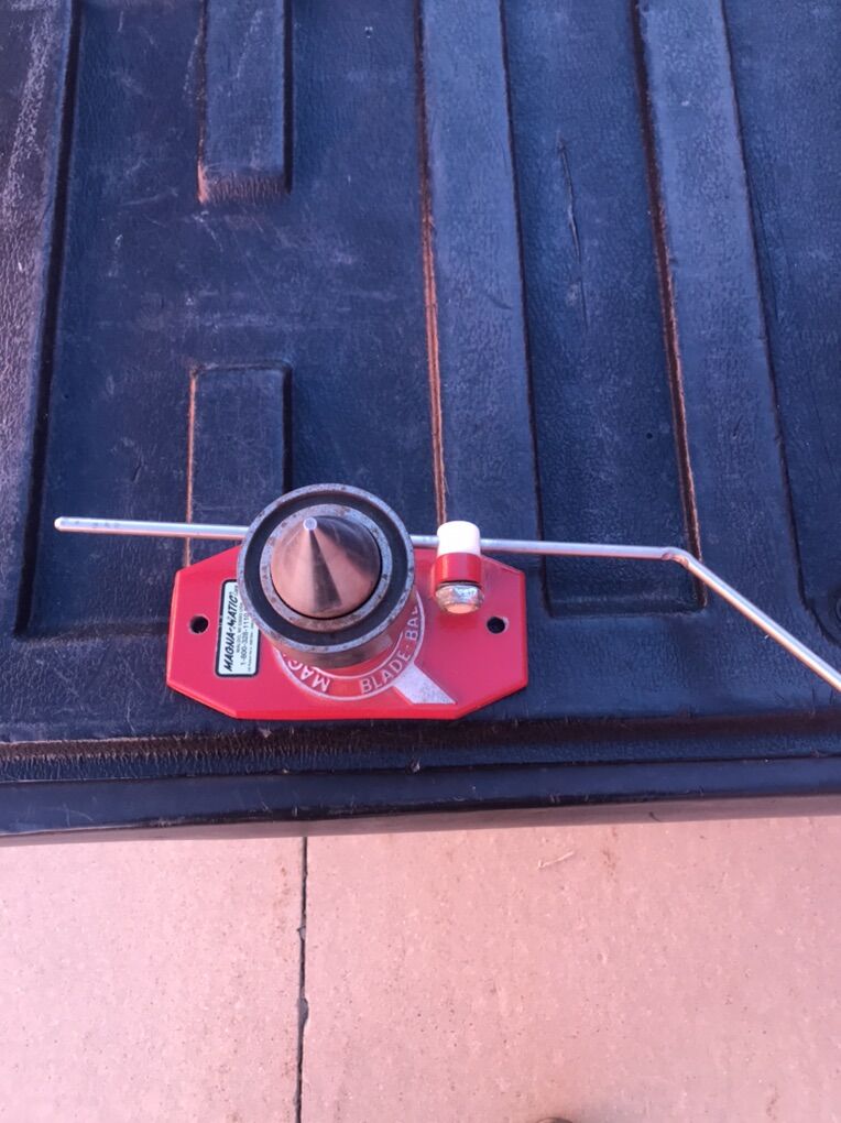 Lawn Mower Blade Balancer