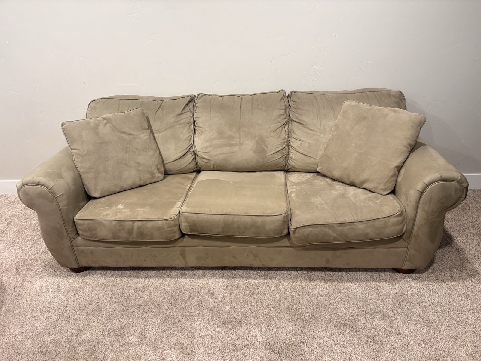 Tan Microfiber Fabric Sofa with Rolled Arms and Accent Pillows