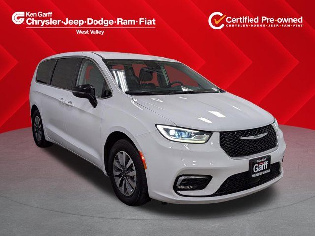 2024 Chrysler Pacifica Plug-In Hybrid Select