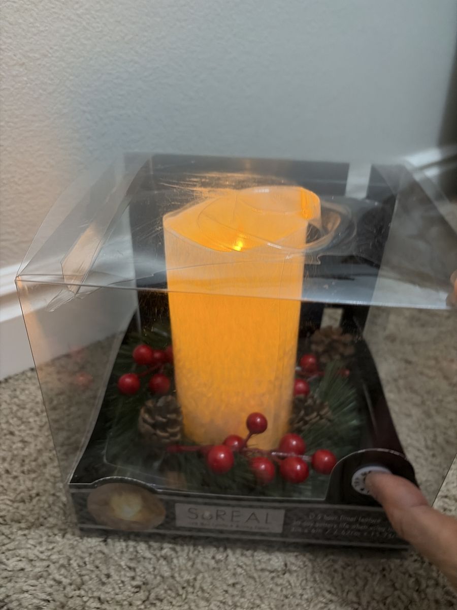 New SoReal LED Wax Candle Moving Flame Holiday Candle 3in x 6in