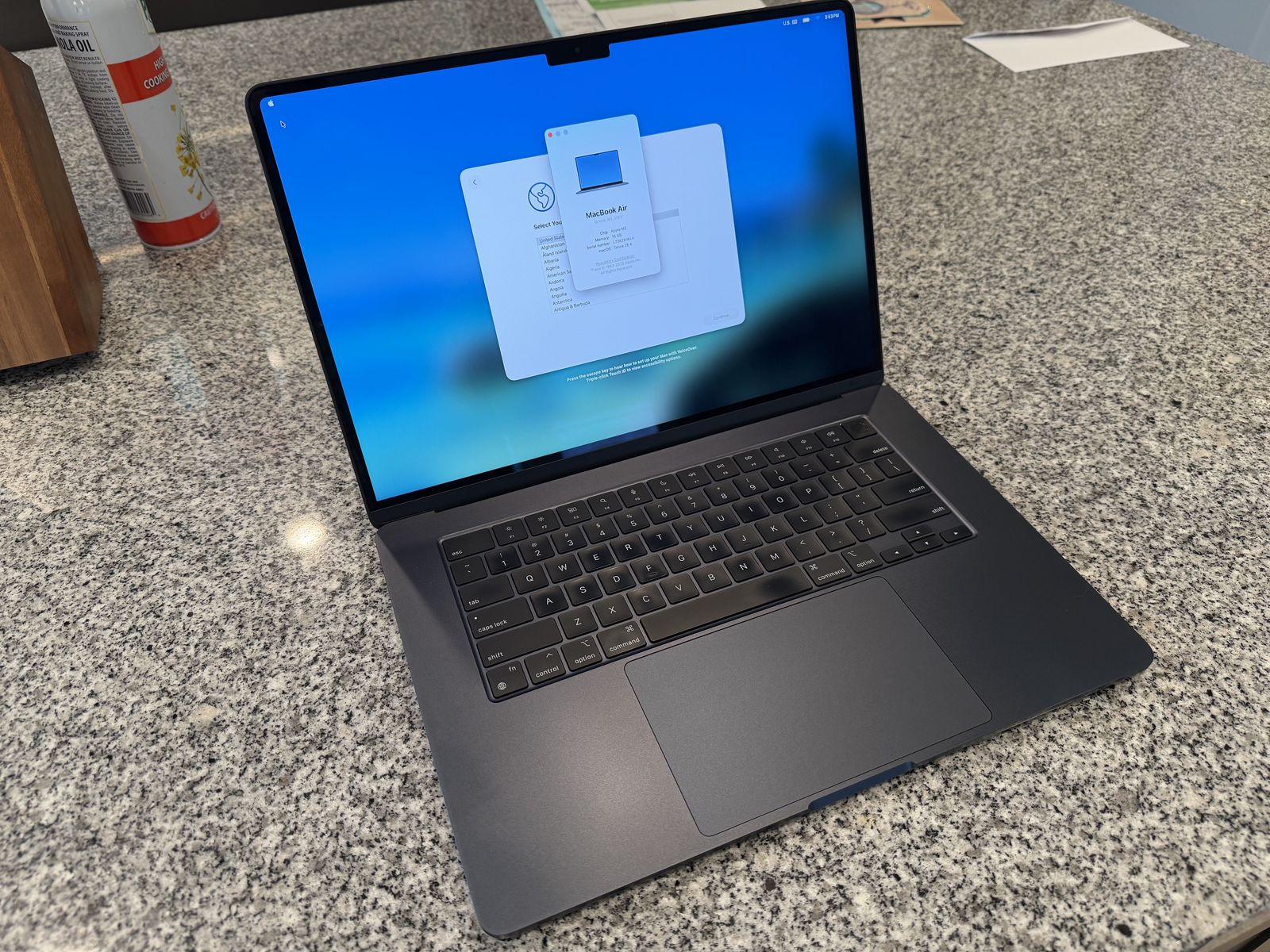 Apple MacBook Air M2 15" - Space Black - 512GB SSD/16GB RAM