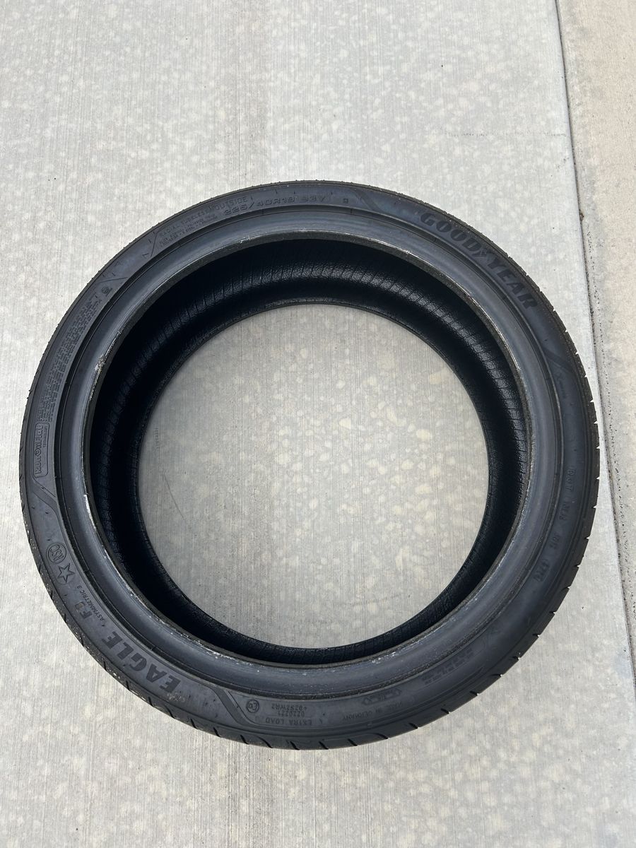 Goodyear Eagle Asymmetric 3 Runon Flat 255/35/R19 96Y and 225/40/R19 93Y