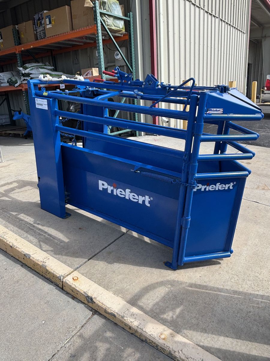 Priefert Manual Calf Roping Chute