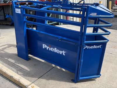 Priefert Manual Calf Roping Chute