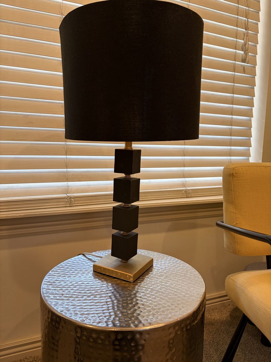 Modern Geometric Table Lamp Black Cubes Gold Metal Base Drum Shade