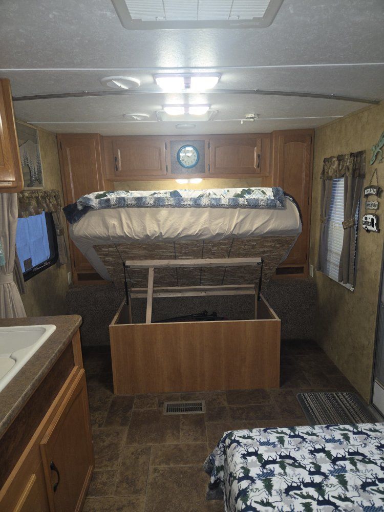 Main image 5