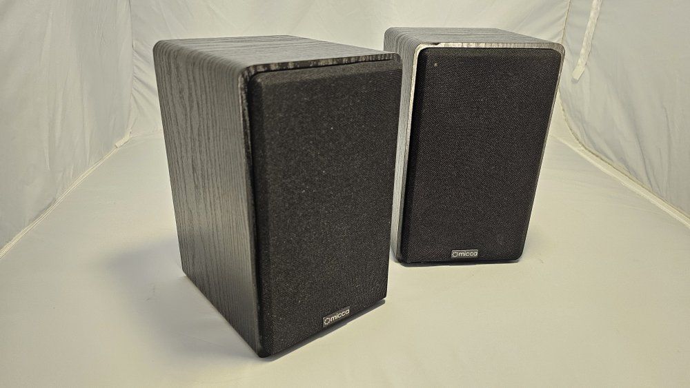 Micca MB42 Bookshelf Speakers (Pair) – Compact Audiophile Favorites