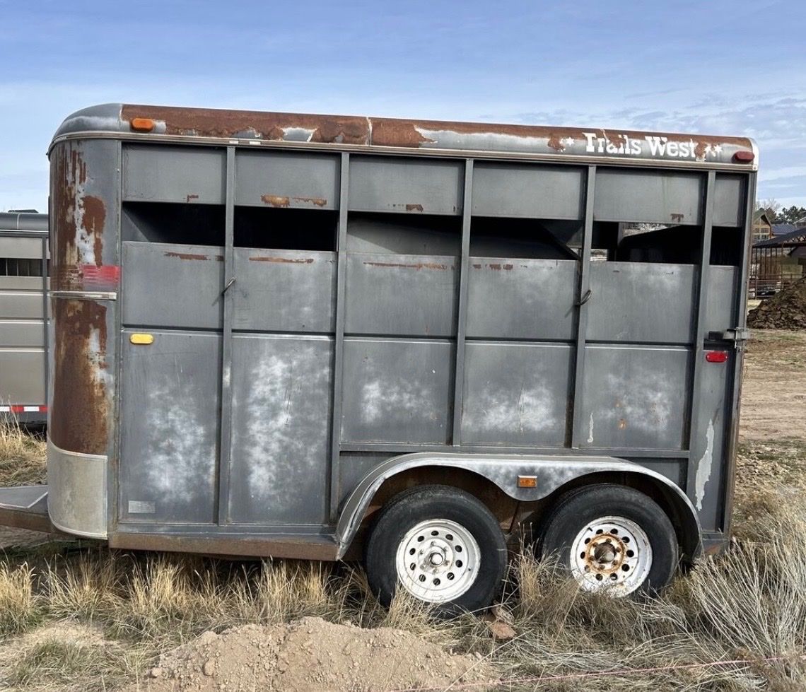 Trails west Santa Fe 2 horse slant load