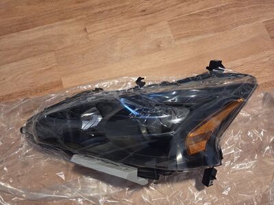 nissan altima 2013 front left head light