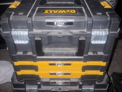 Toolbox With Handlebar And Wheels