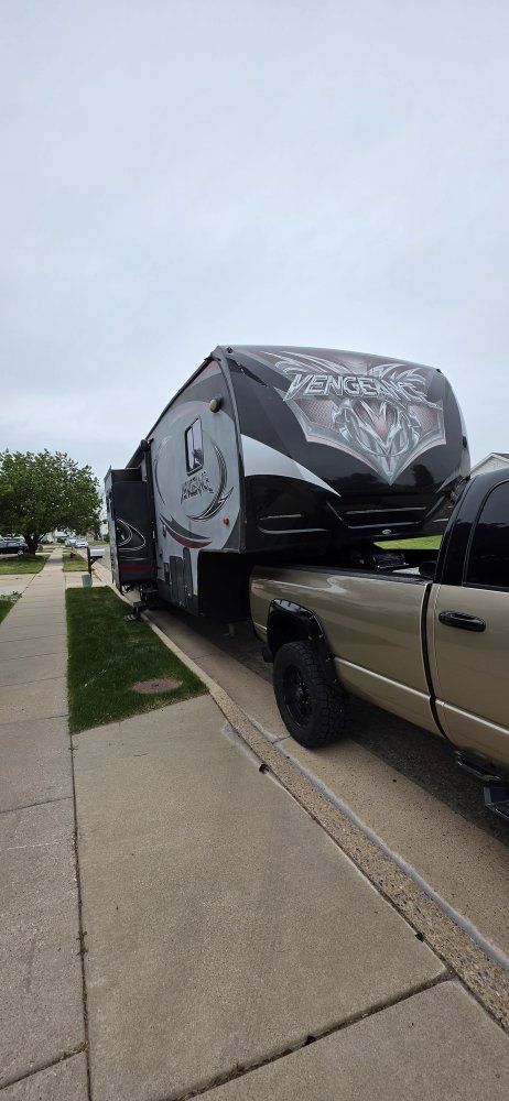 Forest River Vengeance 320a Toy Hauler Great Condition 13ft 4" garage