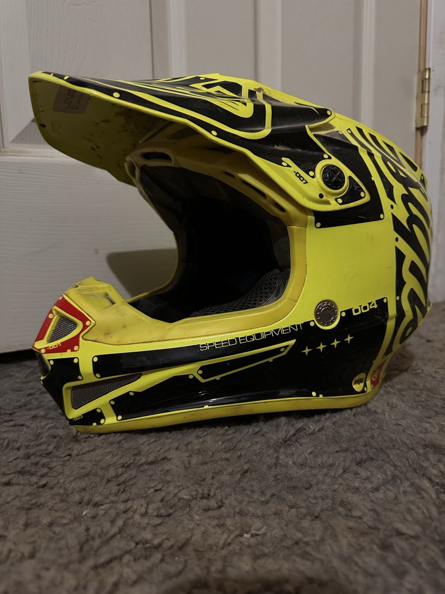 2 kids 4  Wheeler Helmets