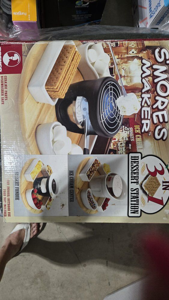 3-in-1 S'mores Maker & Dessert Station Indoor/Outdoor Set