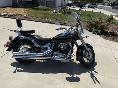 2000 Yamaha V-Star 650 – Black Cruiser: