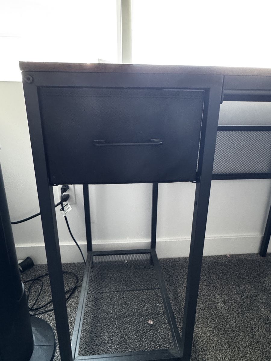 Main image 4